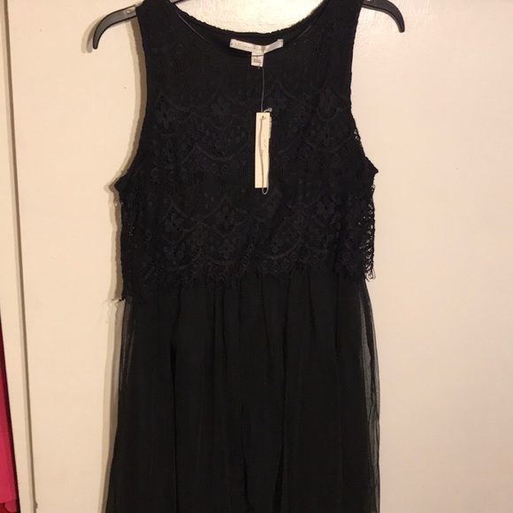 Knit top dress with tulle skirt - Picture 4 of 5